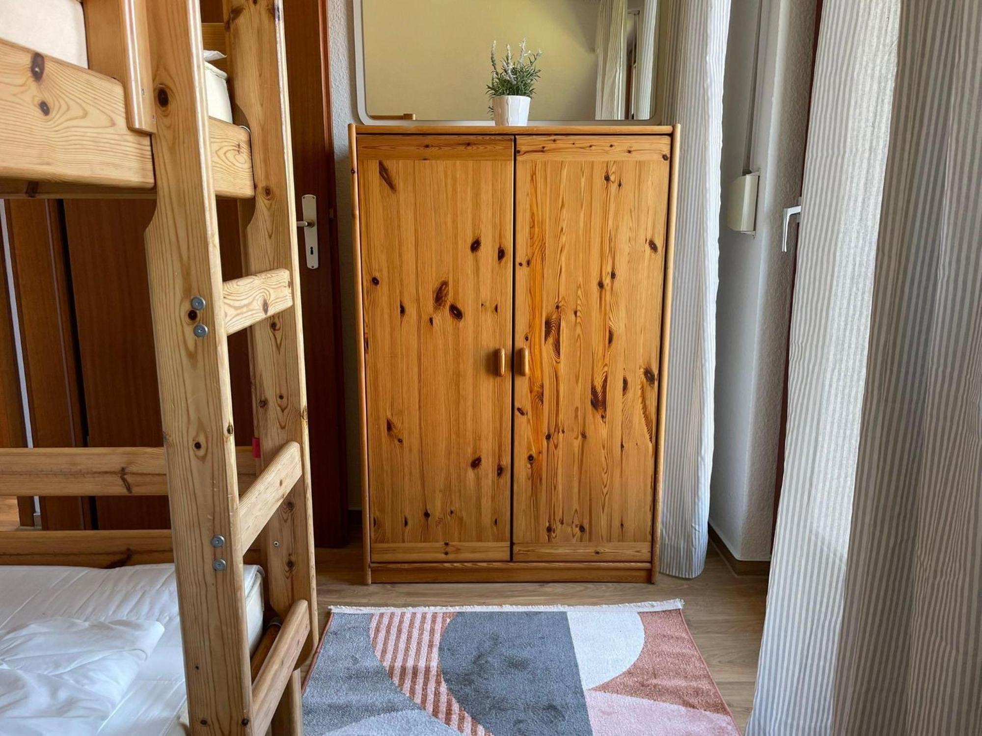 Ferienwohnung-Nils-Holgerson-Mit-Balkon-Zwischen-Strand-Wald-Wiese-Im-Suedosten-Der-Insel-Ruegen Gustow  Buitenkant foto