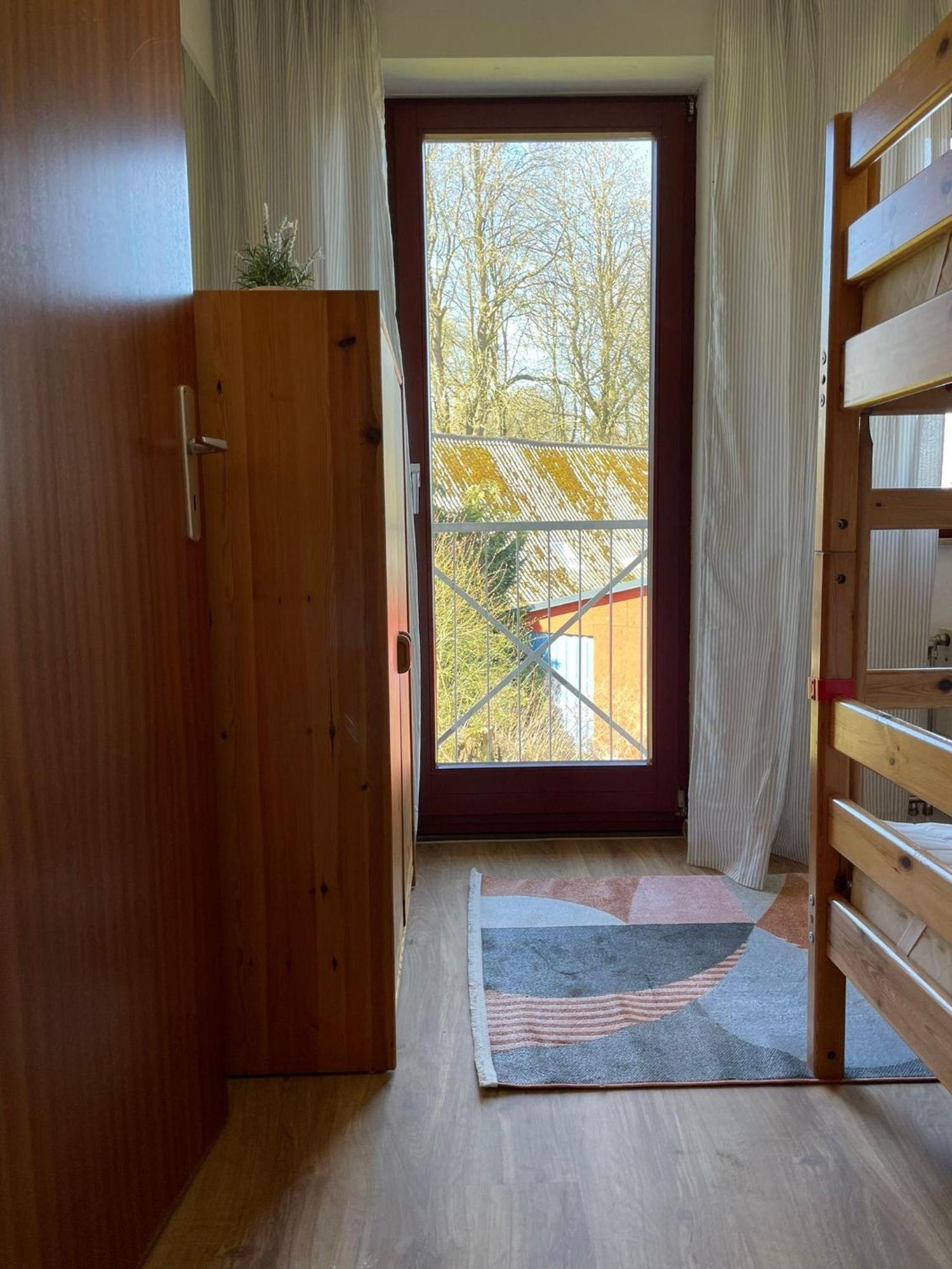 Ferienwohnung-Nils-Holgerson-Mit-Balkon-Zwischen-Strand-Wald-Wiese-Im-Suedosten-Der-Insel-Ruegen Gustow  Buitenkant foto